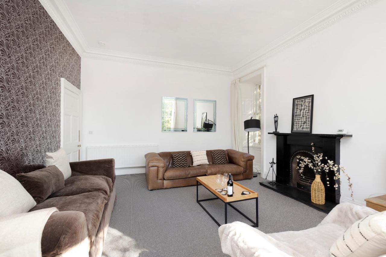 Joivy Delightful Flat With Parking Edimburgo Exterior foto